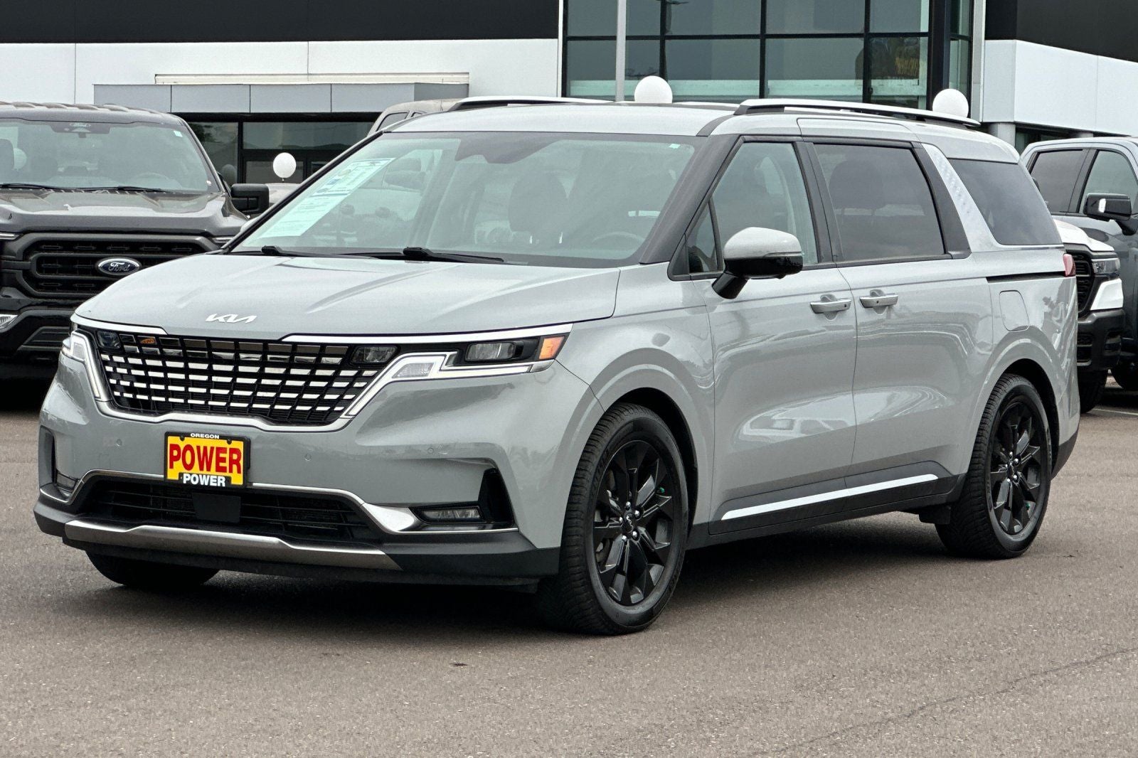 2024 Kia Carnival SX