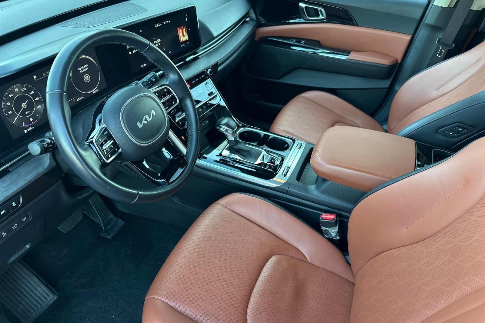 2023 Kia Carnival SX