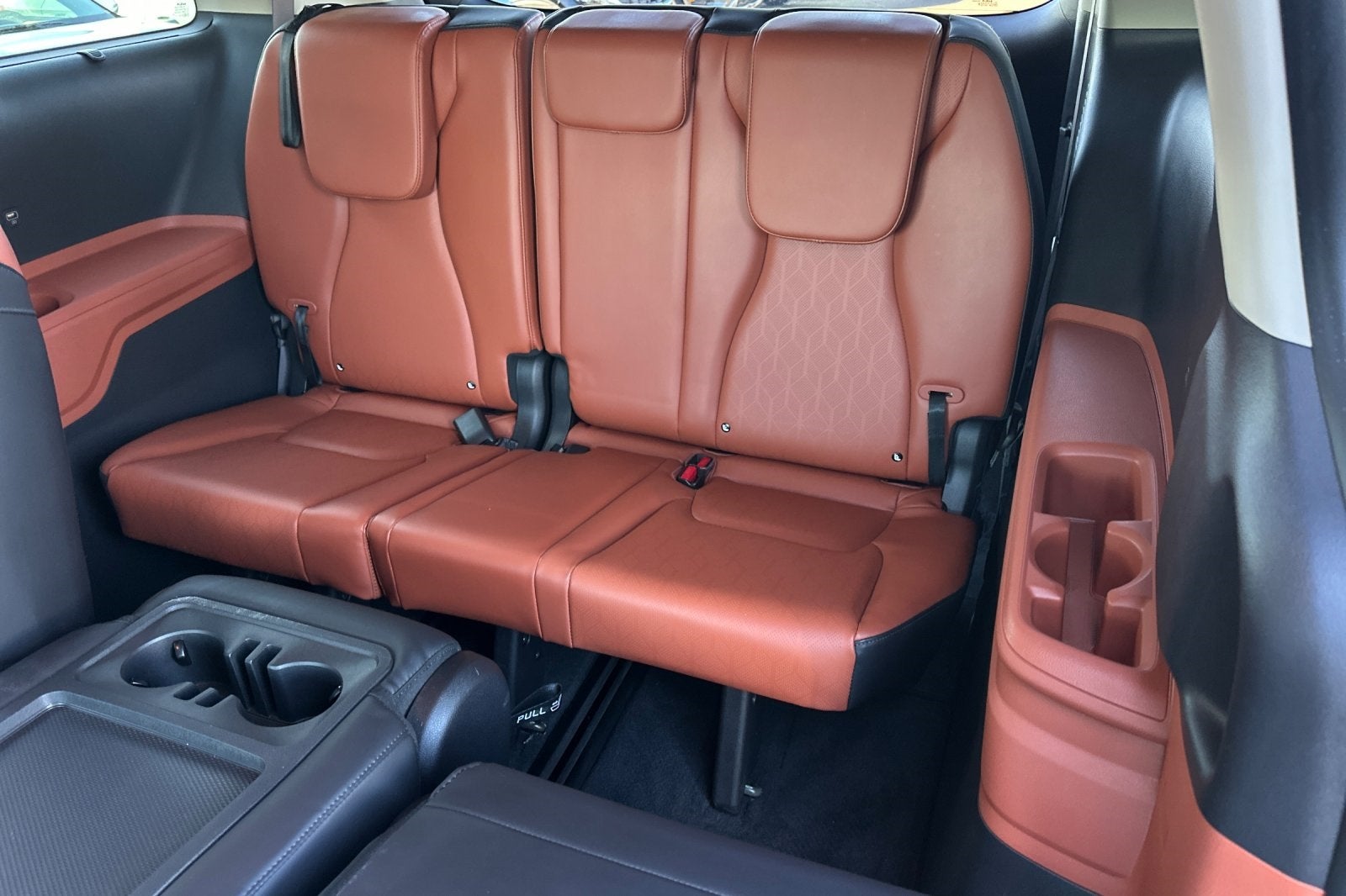 2023 Kia Carnival SX