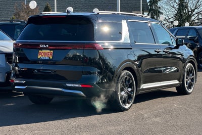 2023 Kia Carnival SX