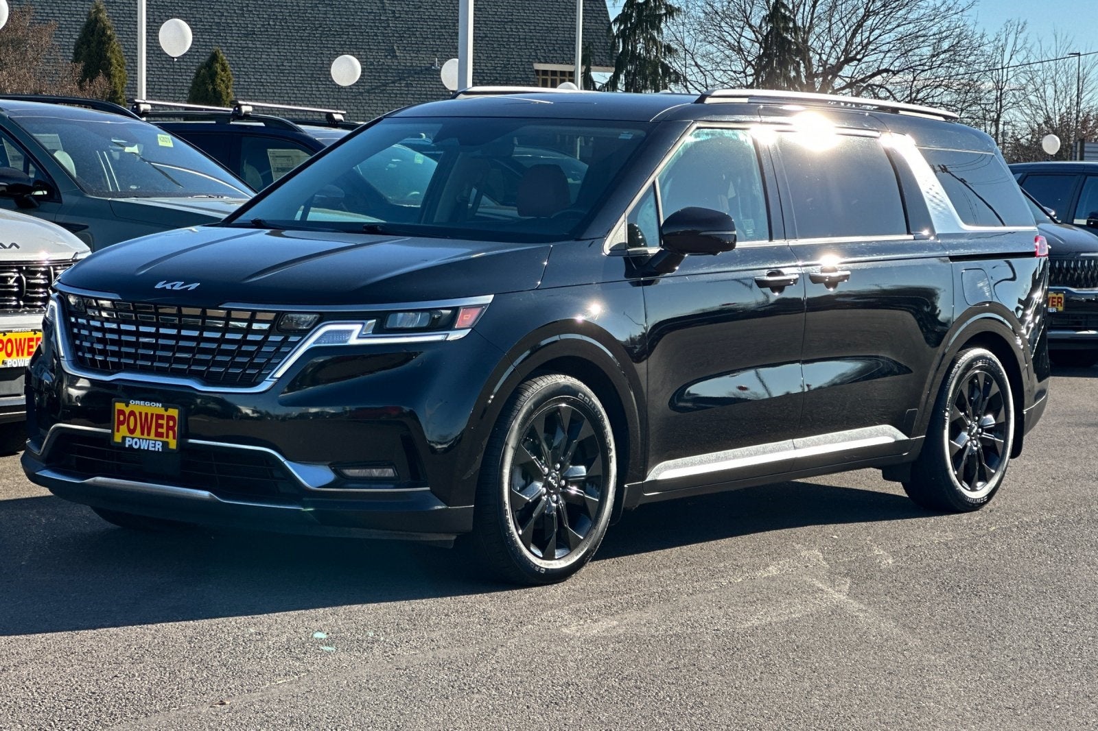 2023 Kia Carnival SX