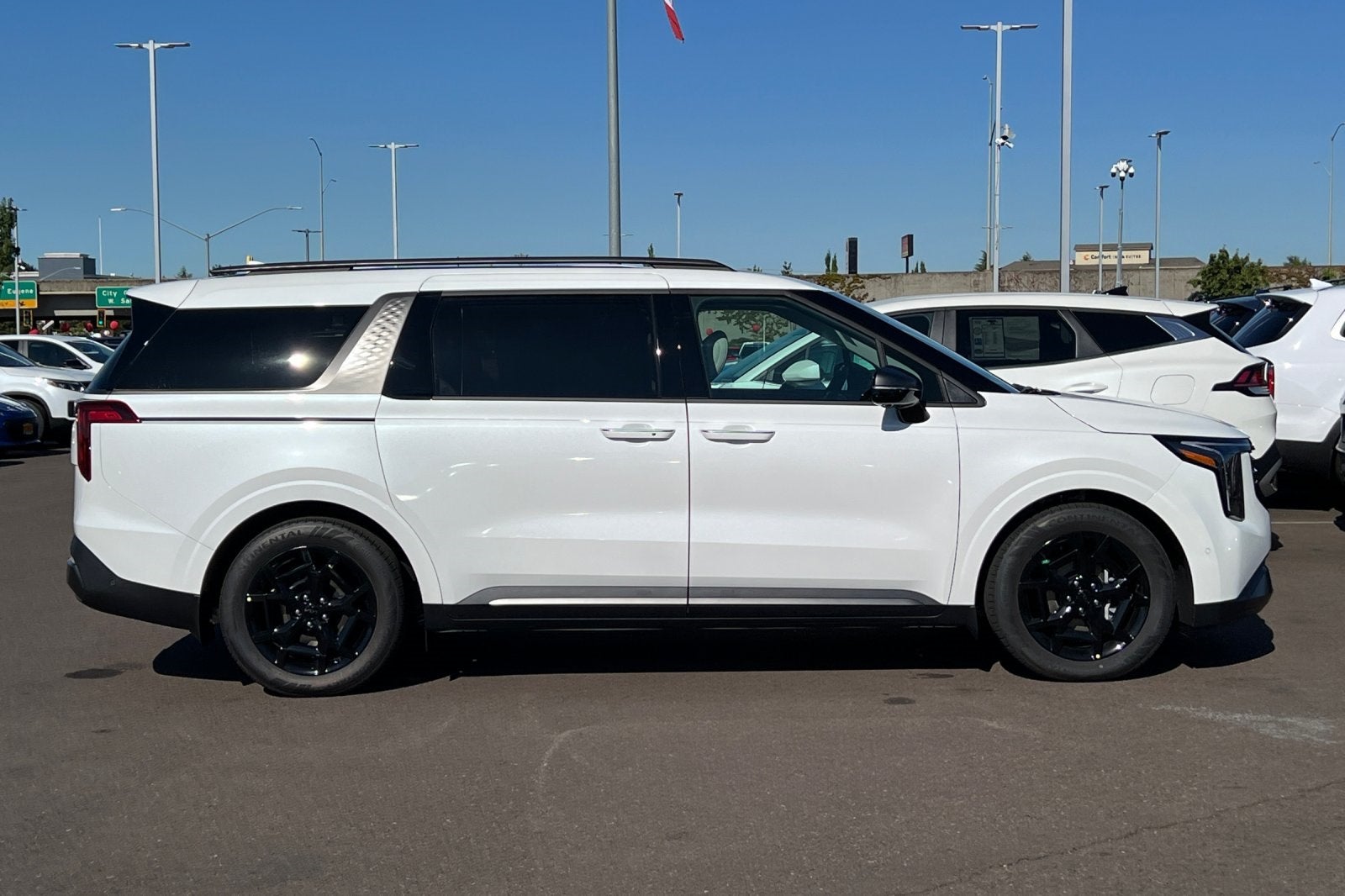 2026 Kia Carnival SX