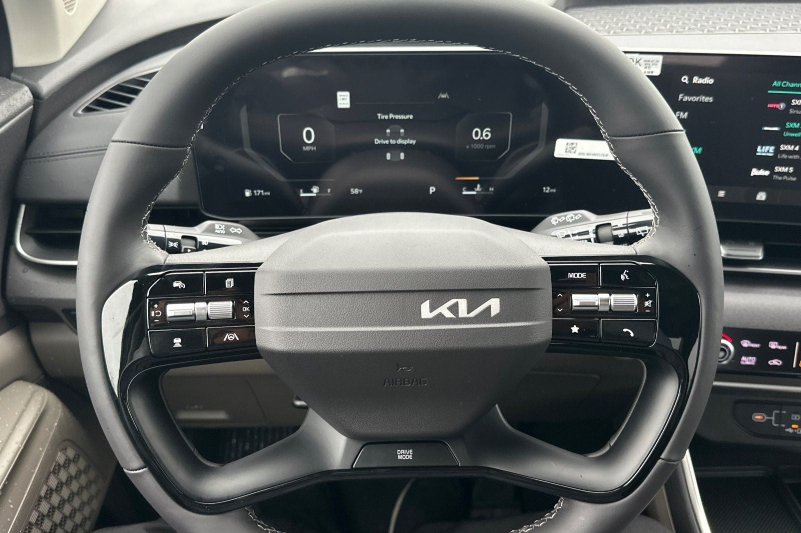 2027 Kia Carnival SX