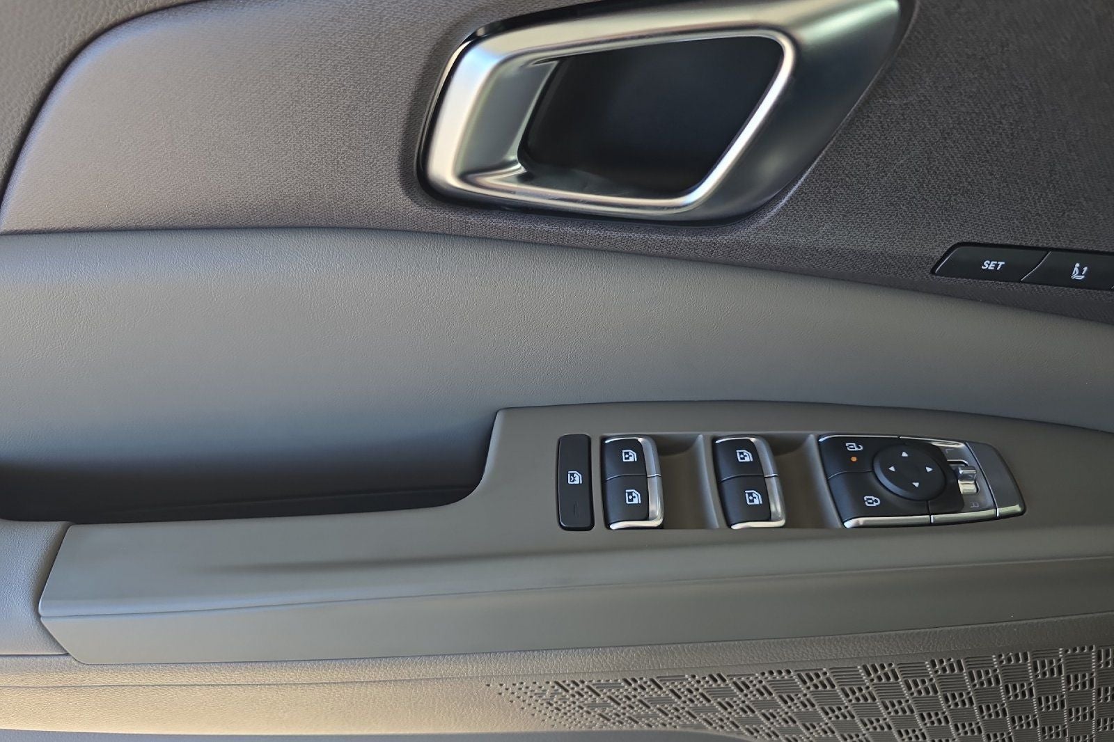 2027 Kia Carnival SX