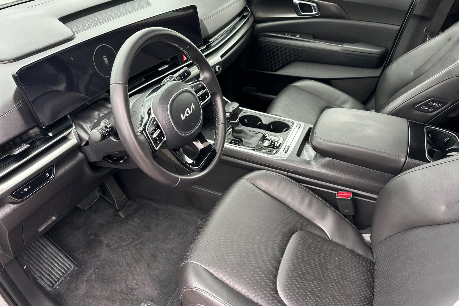 2025 Kia Carnival SX