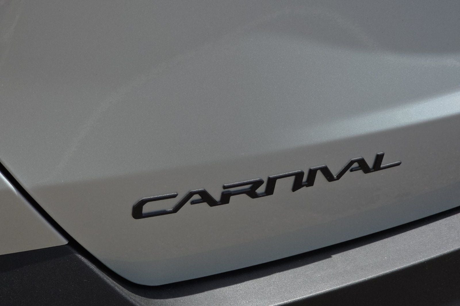 2027 Kia Carnival SX