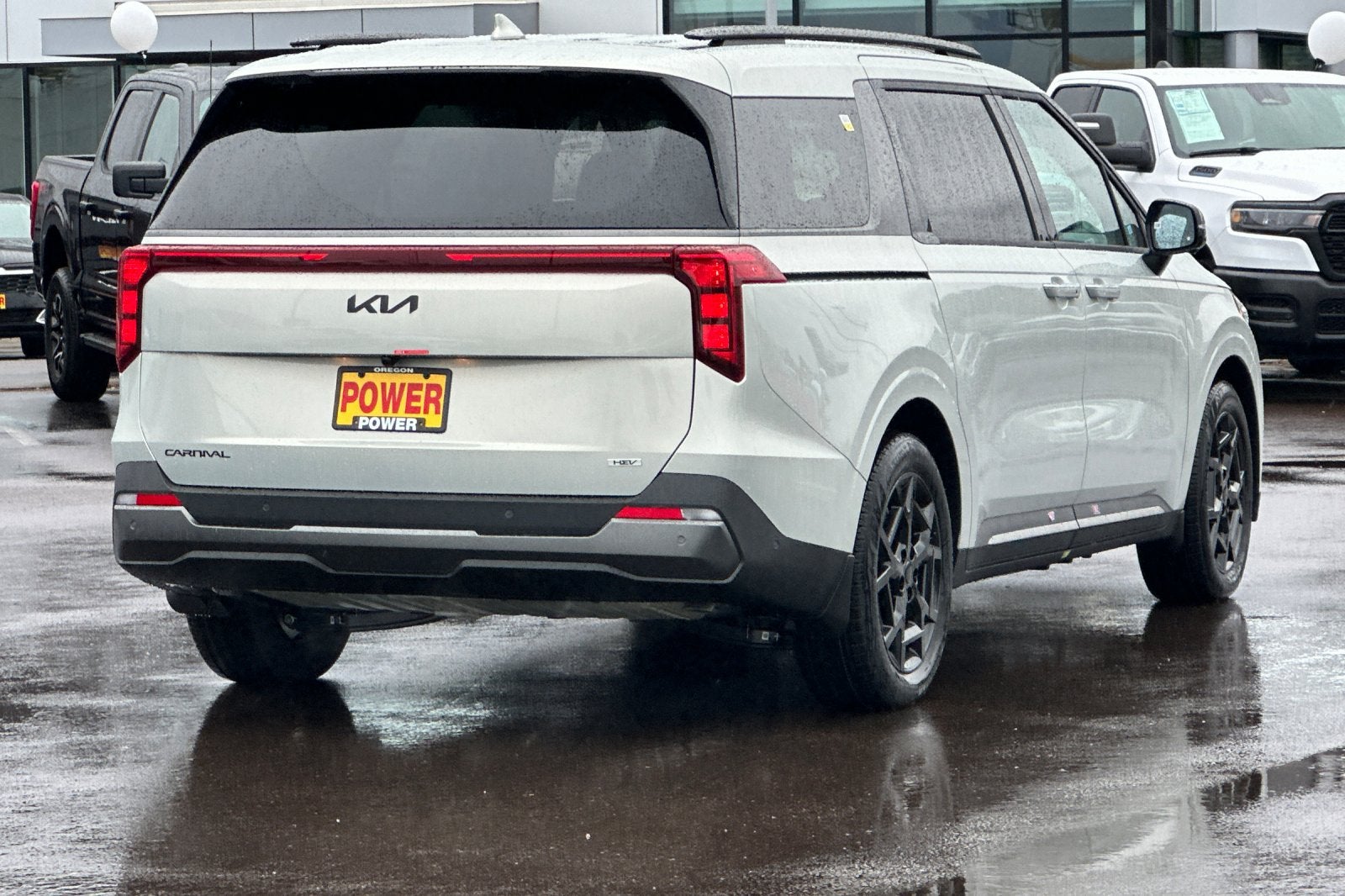 2027 Kia Carnival Hybrid SX