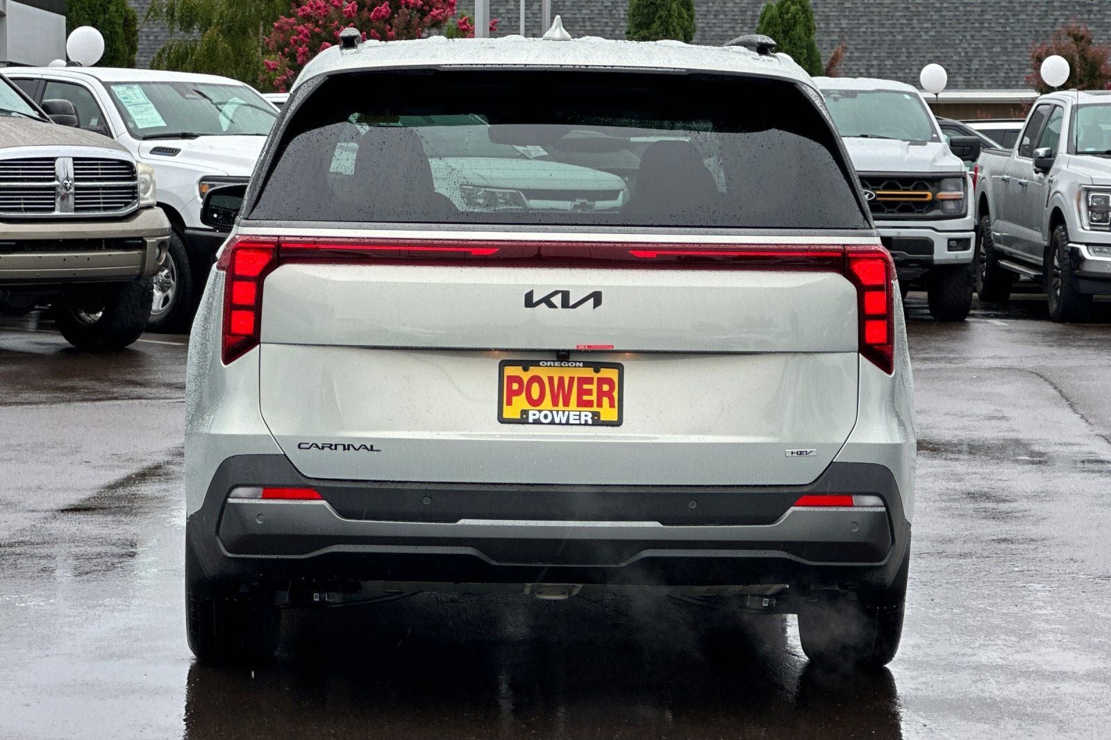 2027 Kia Carnival Hybrid SX