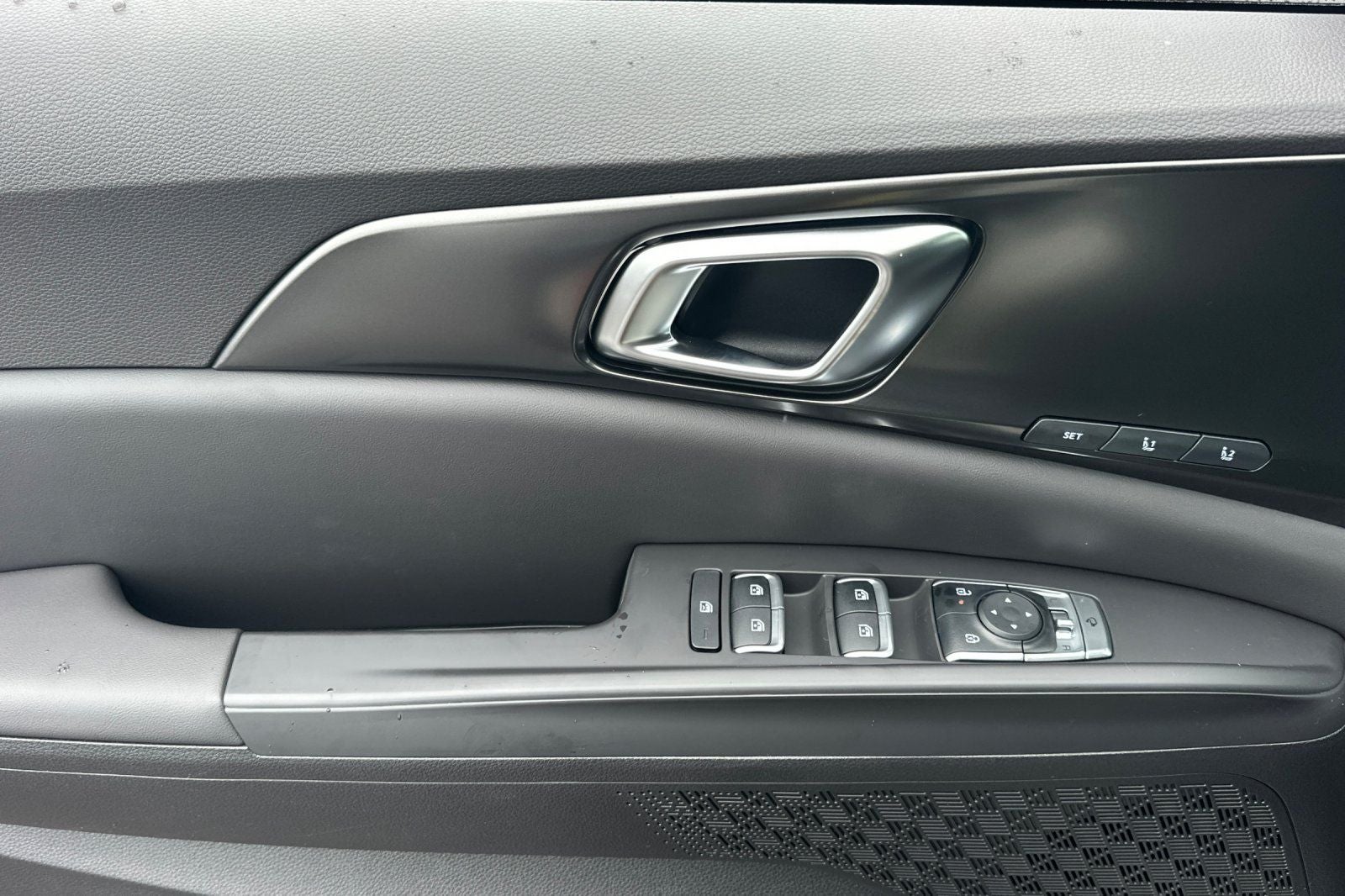2027 Kia Carnival Hybrid SX