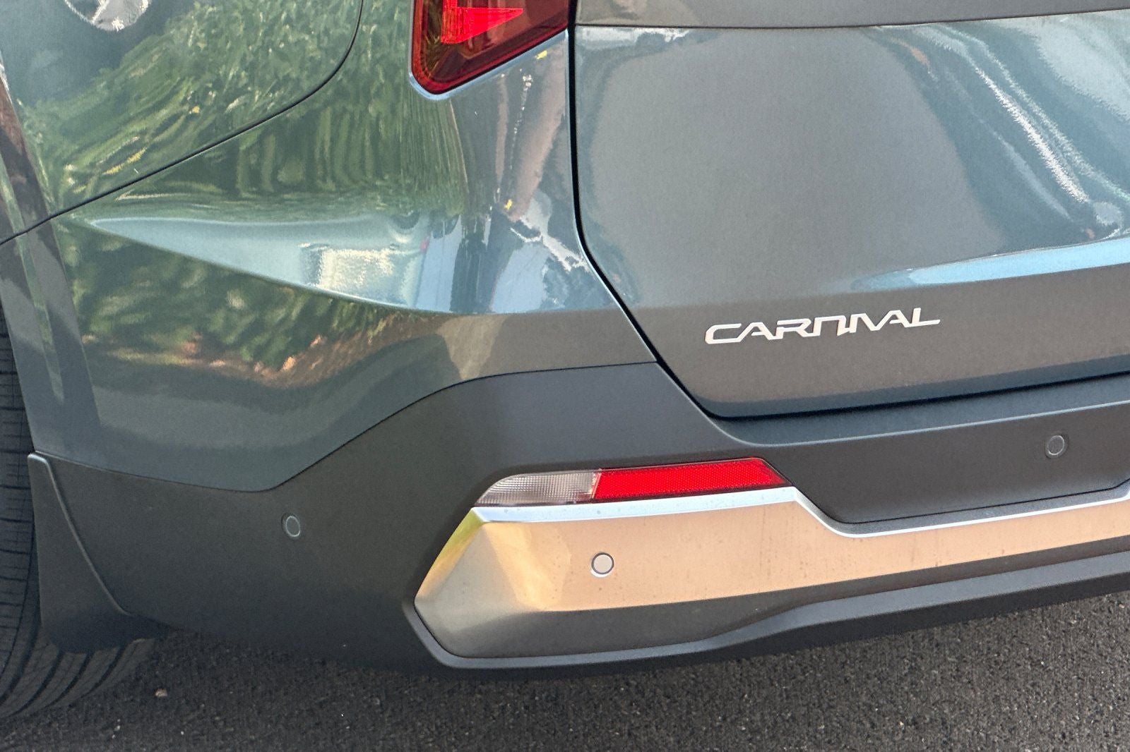 2027 Kia Carnival SX