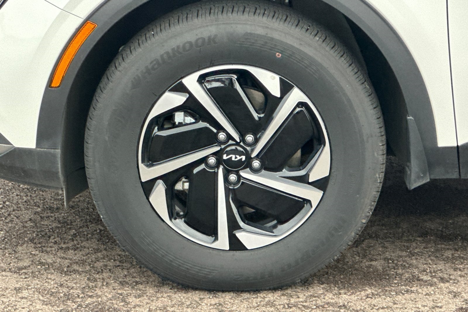 2025 Kia Sportage Hybrid LX