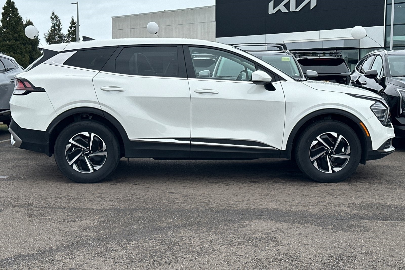 2025 Kia Sportage Hybrid LX
