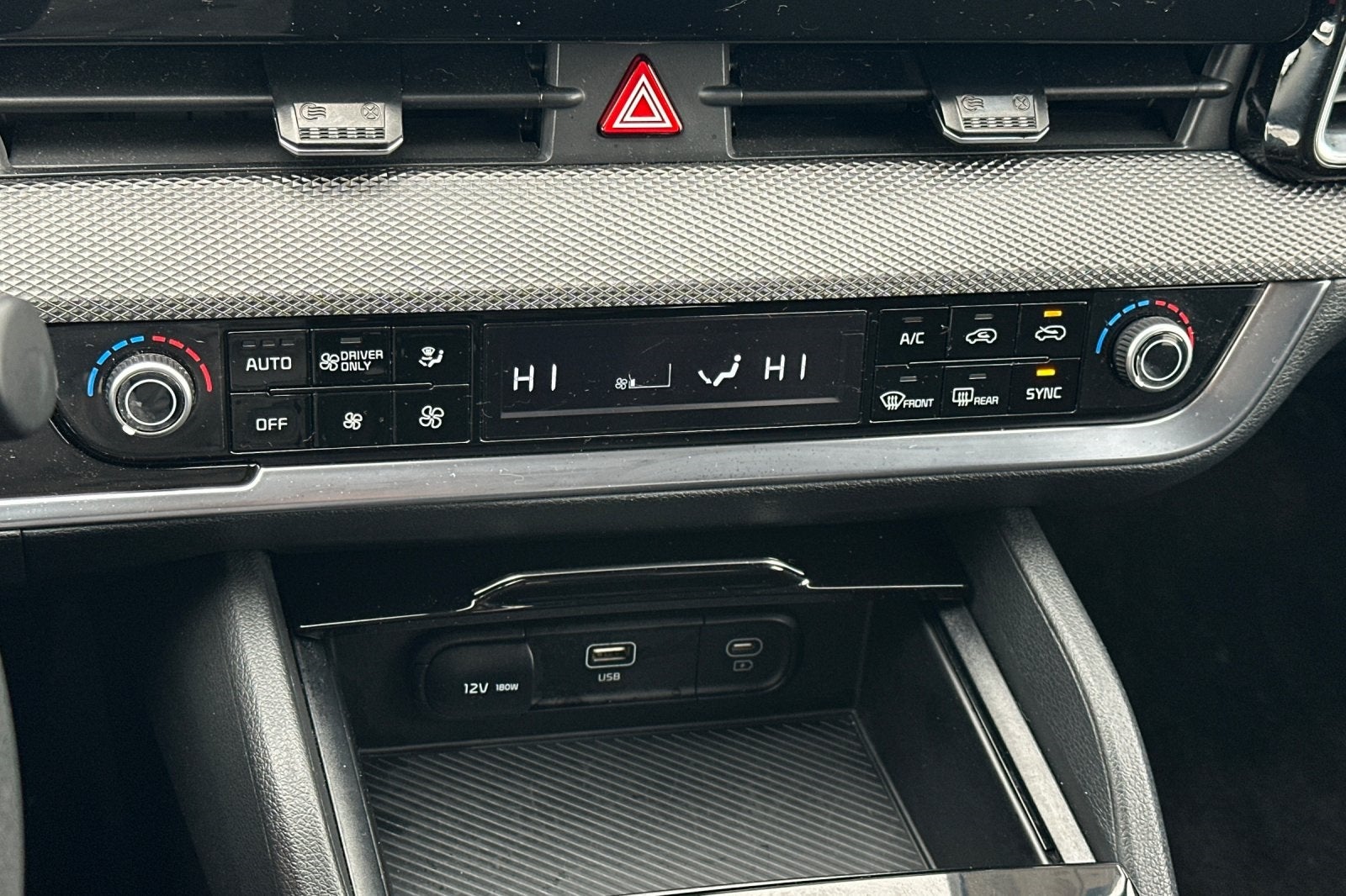 2025 Kia Sportage Hybrid LX