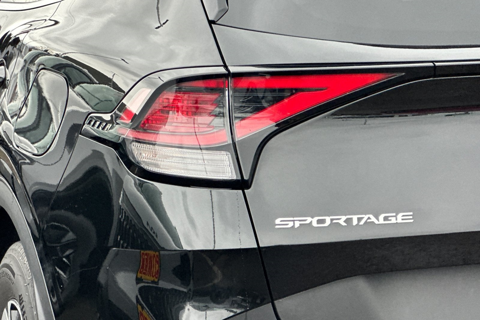 2025 Kia Sportage Hybrid LX