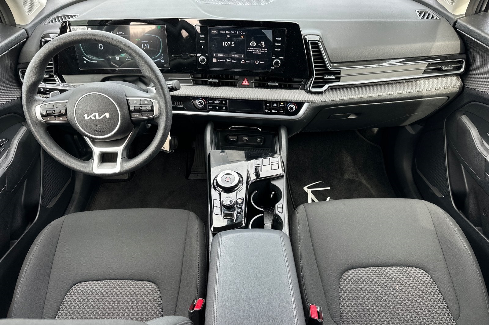 2025 Kia Sportage Hybrid LX