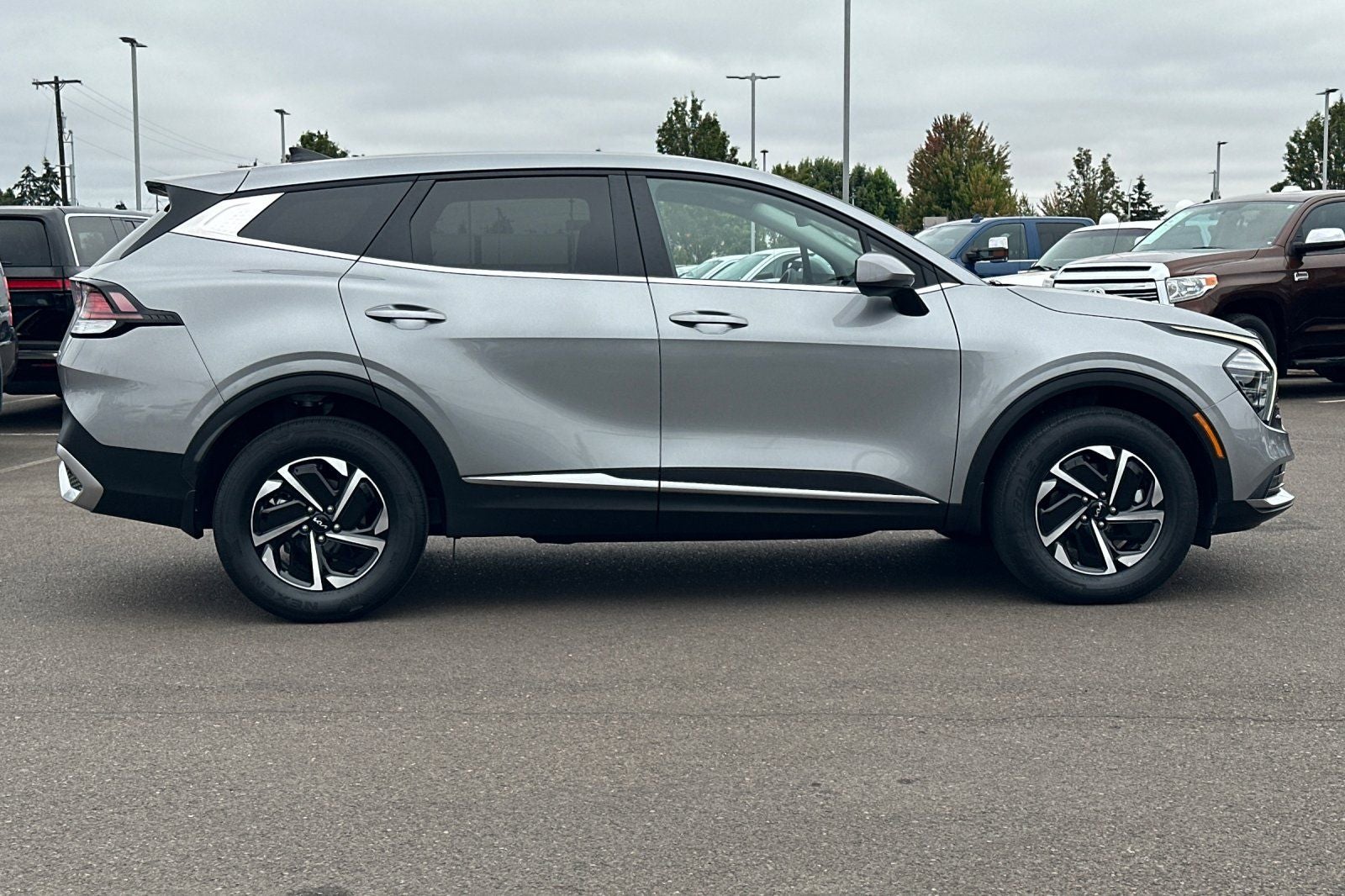 2025 Kia Sportage Hybrid LX