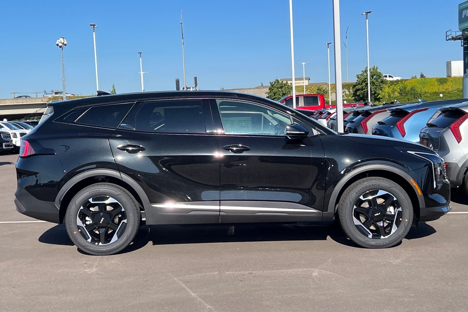 2026 Kia Sportage Hybrid S