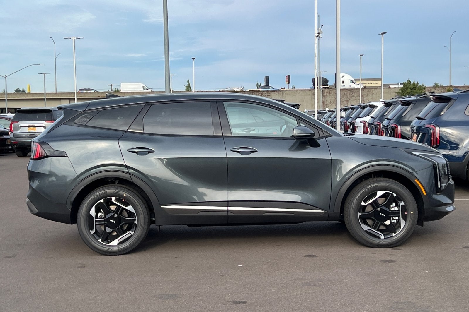 2026 Kia Sportage Hybrid S