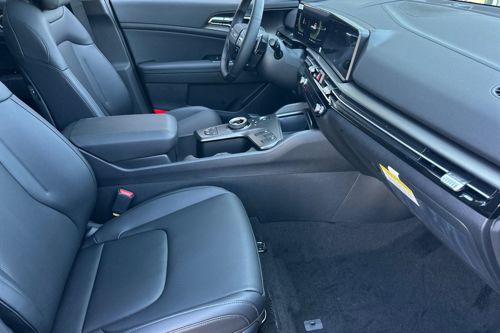 2027 Kia Sportage EX