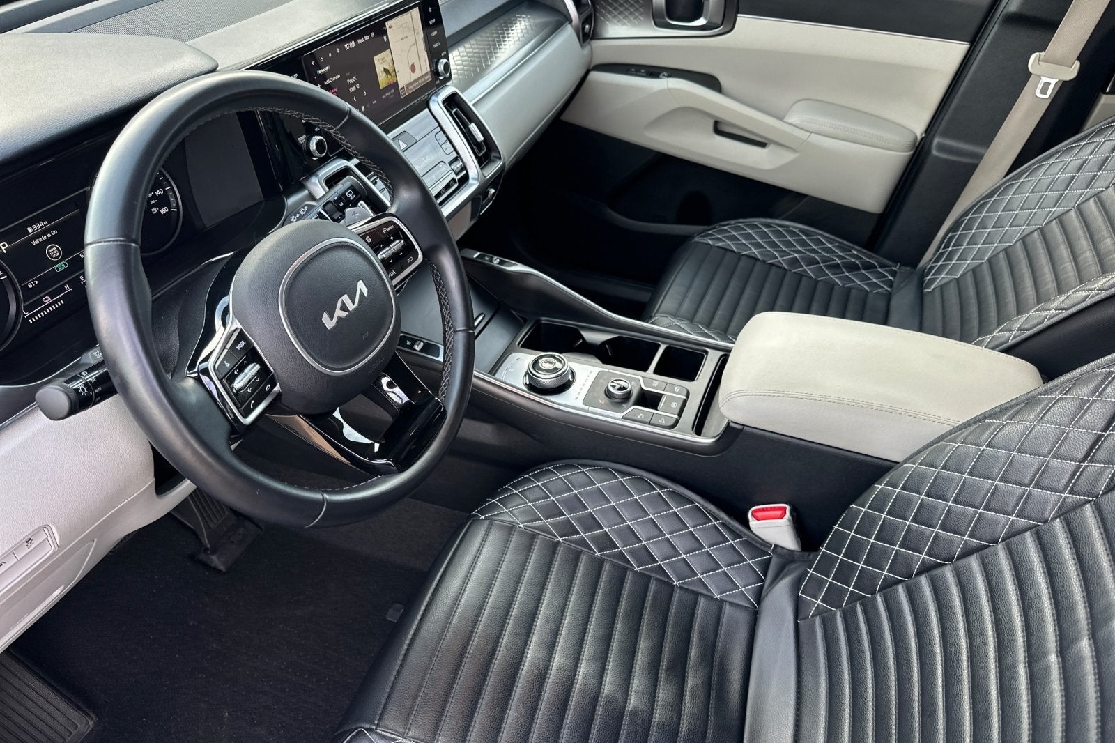 2022 Kia Sorento Hybrid S