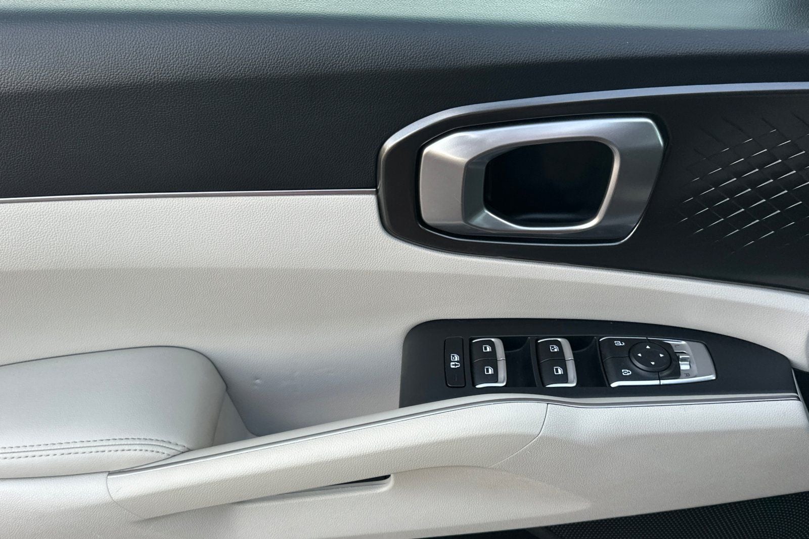 2022 Kia Sorento Hybrid S