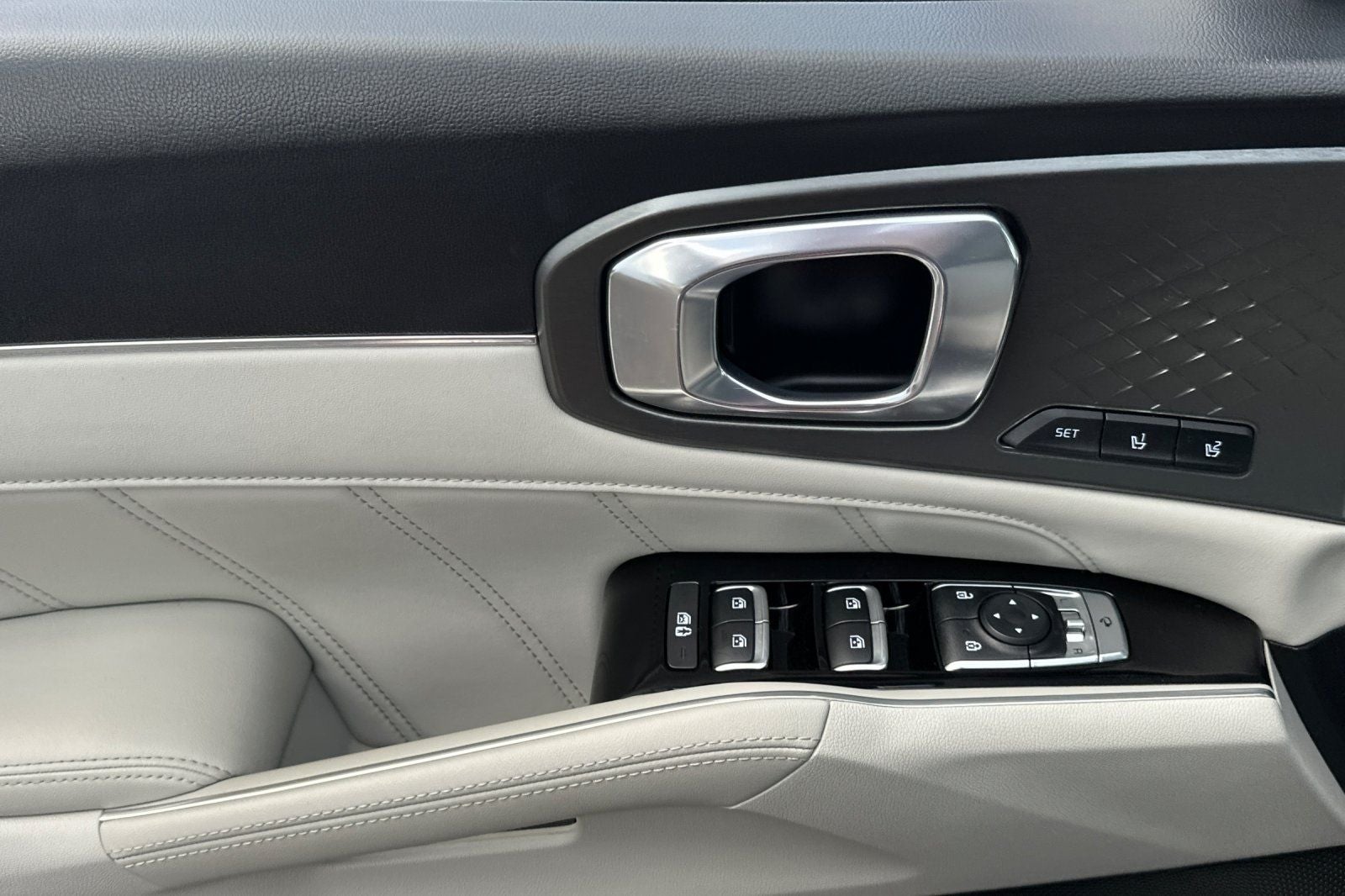 2023 Kia Sorento Hybrid SX Prestige