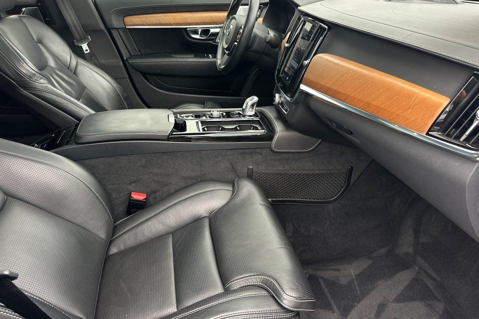 2018 Volvo S90 Hybrid T8 Inscription