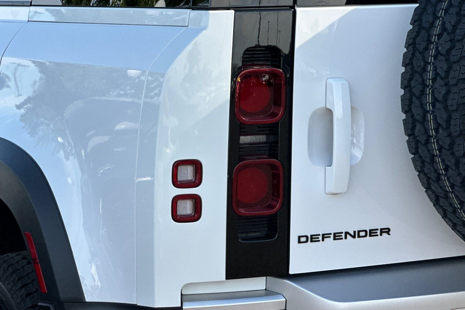 2022 Land Rover Defender 110 S