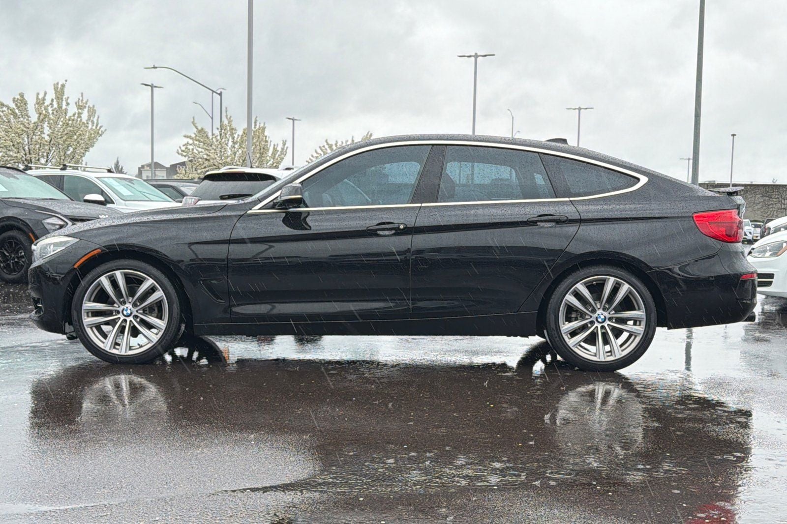 2017 BMW 3 Series 330 Gran Turismo i xDrive