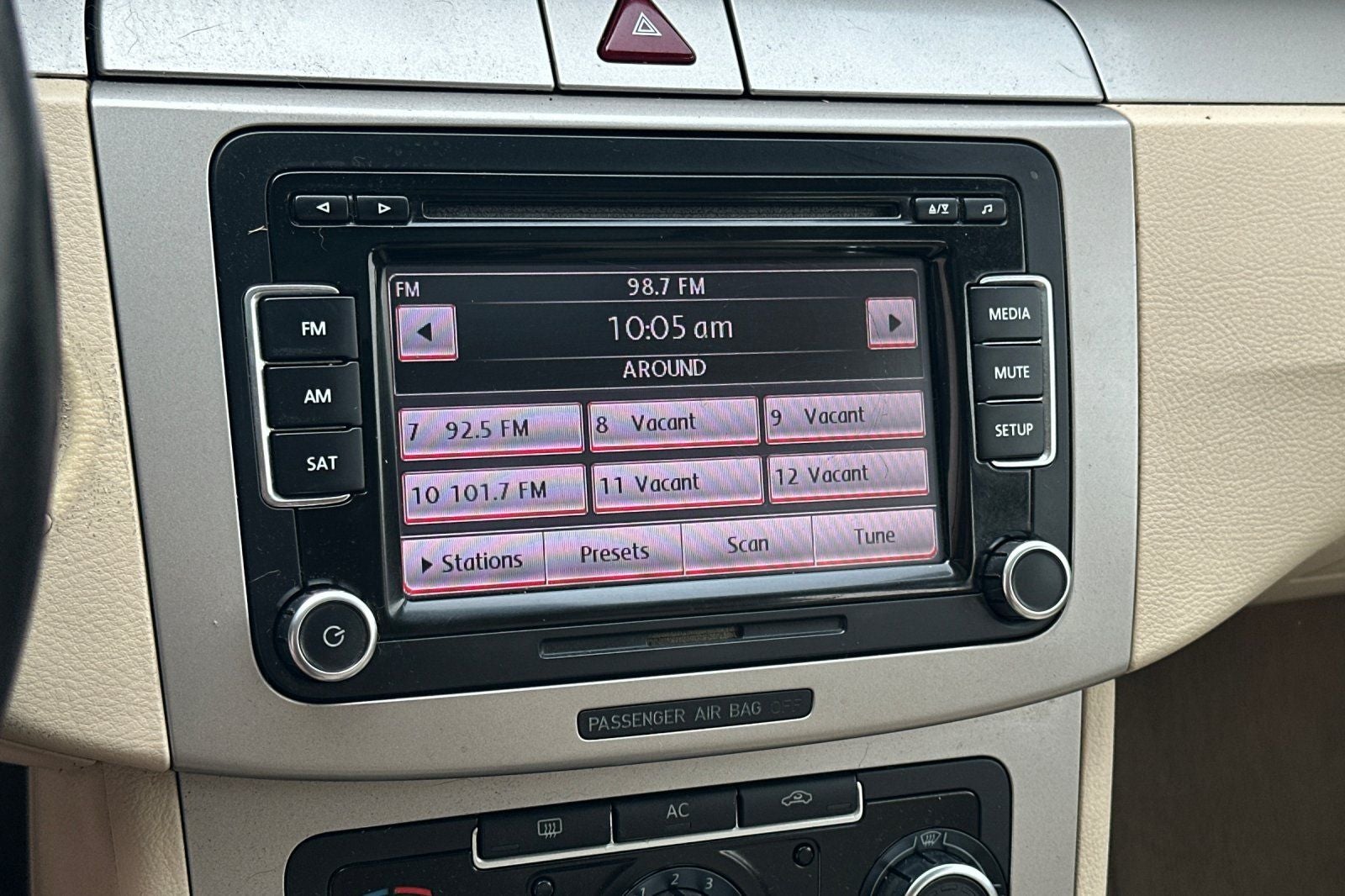 2010 Volkswagen Passat Komfort